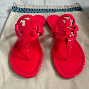 Tory Burch Miller Patent Fluorescence Fuchsia sandals